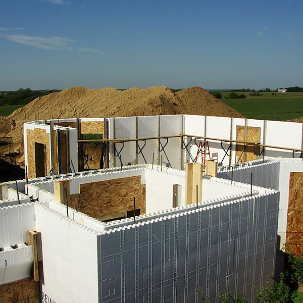 Newcastle Home Builders, Concrete Homes in Des Moines, Iowa